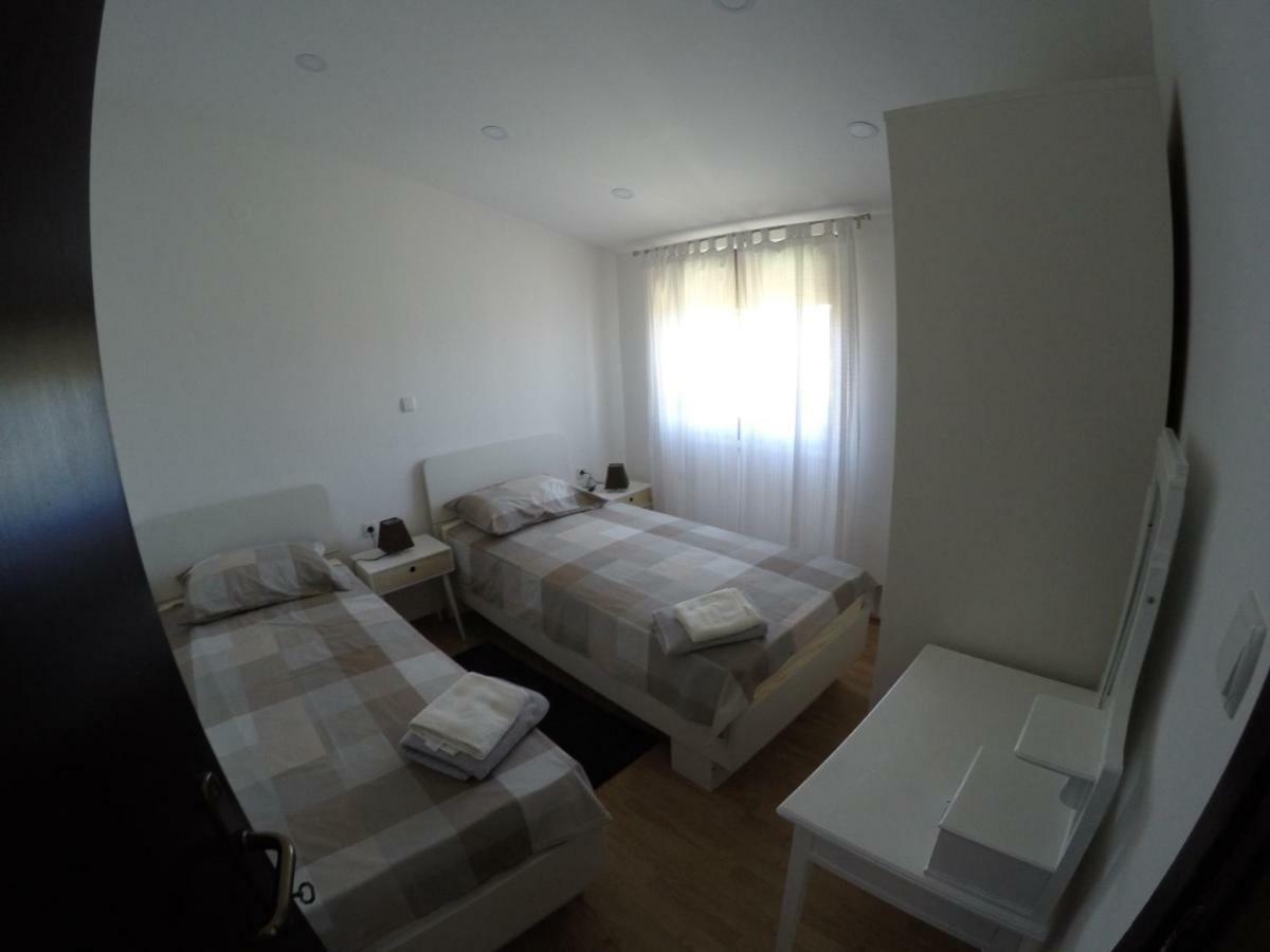 Apartman Koralj Apartment พูลา ภายนอก รูปภาพ